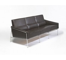 диван Arne Jacobsen 3300 3 Seats (кожа) арт.50174